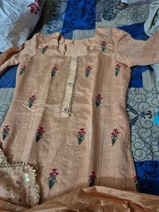 Elegant Peach Embroidered Kurta patyala dupatta S