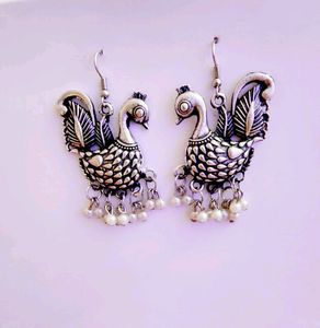 Birdie Earrings