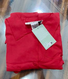 Chic Red Button-Up Shirt with Pockets