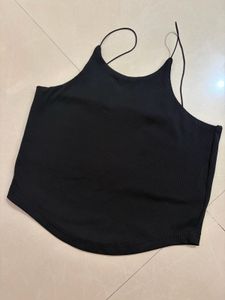 black basic tank top
