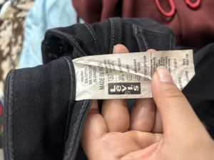Levi's Black Skinny Jeans