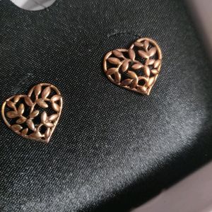 GIVA Heart Stud Earrings