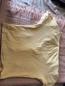 Cute Yellow Daisy Crop Top