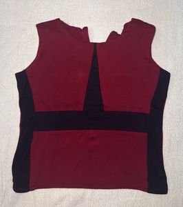 Stylish Sleeveless Maroon Top