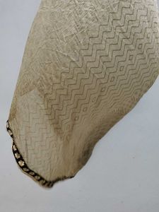 Elegant Beige Dupatta with Zigzag Pattern