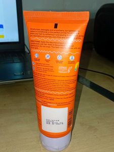 Manetain Leave-In Conditioner