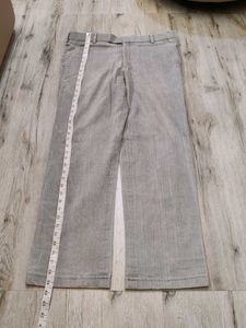 Ma5669 Sabrin jeans waist 36 inches