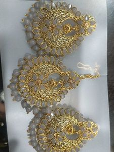 Elegant Grey &amp; Gold Jhumka Earrings and Maangtika