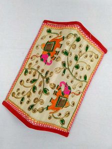 Exquisite Embroidery Pouch - Artisanal Touch