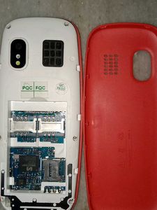 5 mobile all phone are used