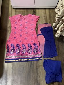 Pink Salwar Kameez Suit