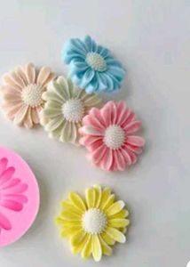 decorated flower mitti ke flowe