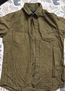 Men's Textured Button-Down Shirt