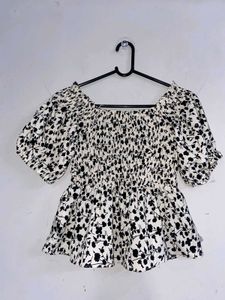 Chic Floral Smocked Peplum Top