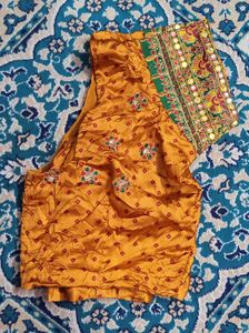 Ethnic Blouse & Dupatta Set