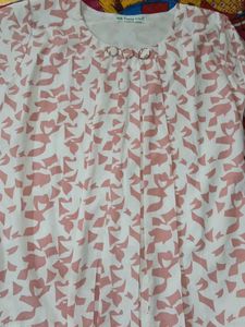 Chic Pink & White Print Top