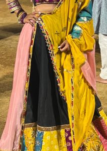 DESIGNER BLACK CHANIYA CHOLI