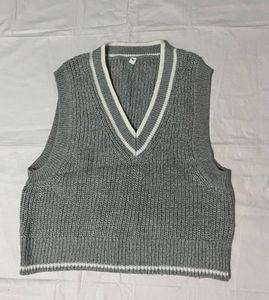 Gray V-Neck Knit Vest