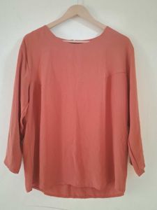 Coral Round Neck Long Sleeve Top