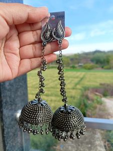 Shimmer N Sparkle Long Black Polish Earings