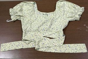 Floral Puff Sleeve Wrap Top