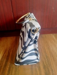 B&amp;W Handbag