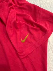 Nike Dri-FIT T-Shirt
