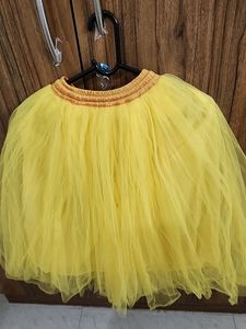 Yellow Lengha Girls (6- 7 Years)