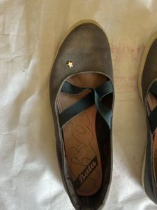 Bata Women's Grey Ballet Flats with Star Detail