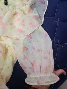 Cute Floral Print Blouse