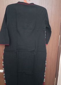 Patterned Tunic with 3/4 Sleeves