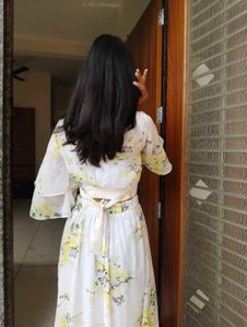 White Floral Print Crop Top &amp; Skirt Set