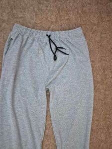 Gray sweatpants ☆•~