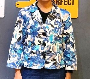 🔥Kim Rogers Floral Summer Lightweight Jacket🔥