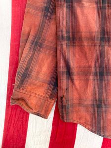 Carhartt Flannel Shirt - Classic Plaid!