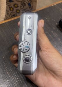 Samsung Digimax D860 digital camera