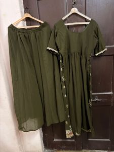 olive grren naira set  with Pants &amp; Dup