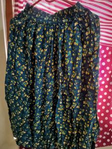 Chic Floral Print Midi Skirt