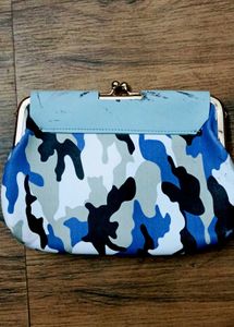 Blue Camo Bunny purse 👛