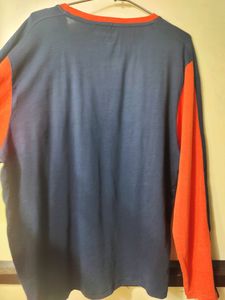 Men's Casual Tshirt.Like New. Good Condition.