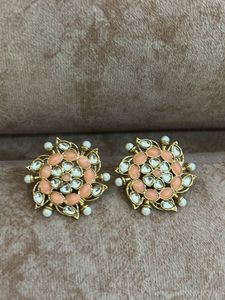 Beautiful Peach &amp; White Stud Earrings