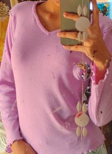 Lavender V-Neck Long Sleeve Top