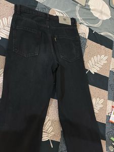 Black Ripped Wide-Leg Jeans