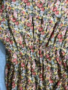 FLORAL FLARED DRESS