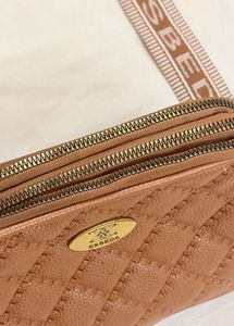 Esbeda Quilted Crossbody Bag