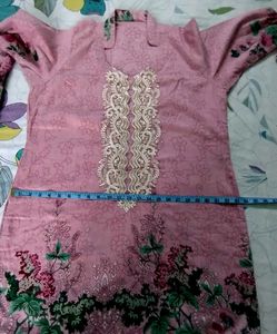 Brand New Pakistani Pink Floral Kurta Set
