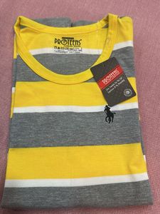 Sleevless boys t shirt