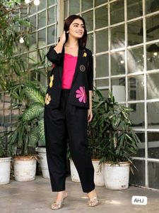 Stylish Black Kurta Set with Floral Embroidery