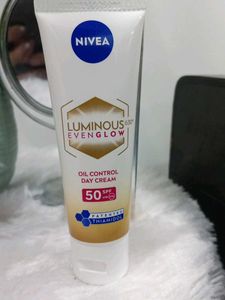 Nivea Luminous EvenGlow Day Cream SPF 50