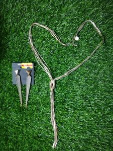 Item-KBG42/COMBO: Brand NEW PRIMARK Whitish Golden neckpiece with Dazzling Sword eardrops without TAG.